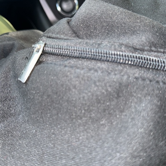 BUDDY TASTIC Dog Sling and Cat Carrier - Picture 9 of 10